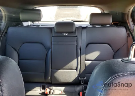 2020 Mercedes-Benz Gla 250 z USA, uszkodzony, nr VIN WDCTG4EB4LU026392